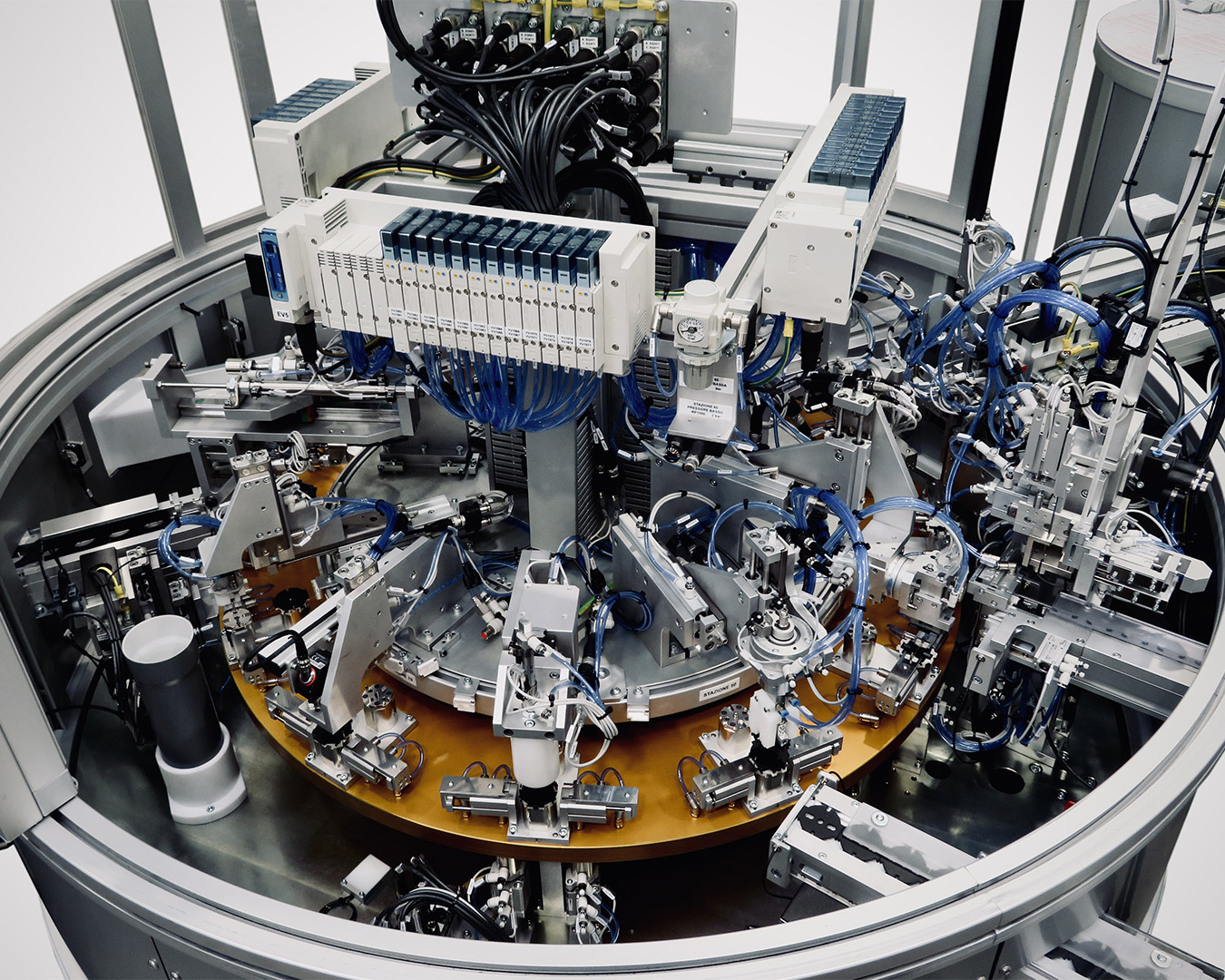 VS Engineering Automazione e Robotica_Automazioni a tavola rotante_01 VS Engineering Automazione e Robotica_Automazioni a tavola rotante_01