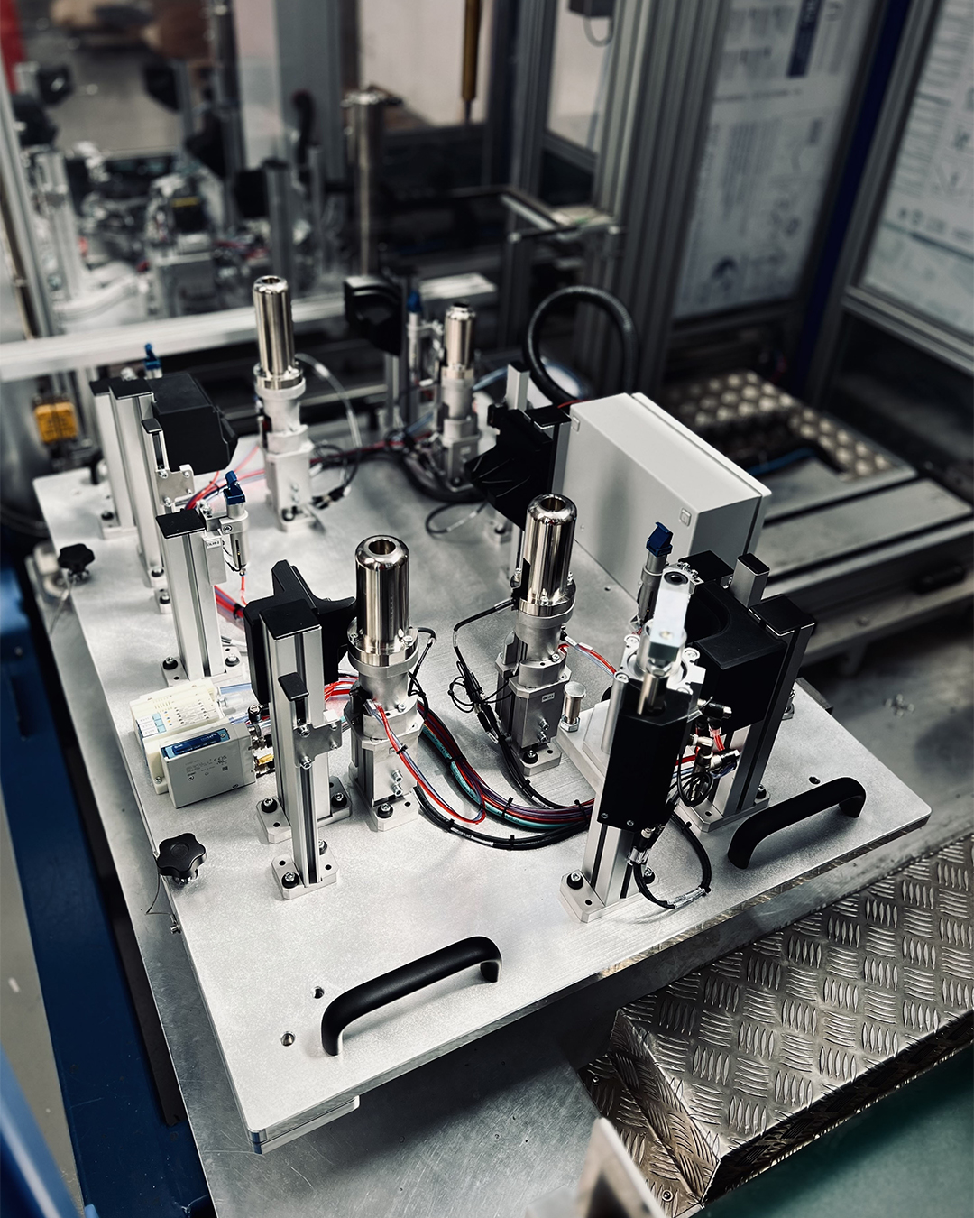 VS Engineering Automazione e Robotica_Settori-Automotive_1080x1350